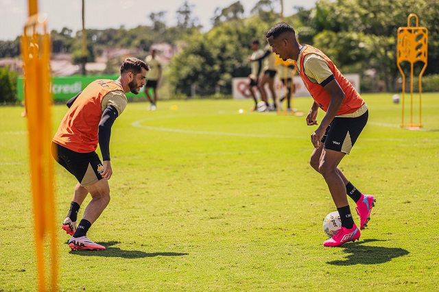 Criciúma tem, até agora, 16 jogadores inscritos no Campeonato Catarinense