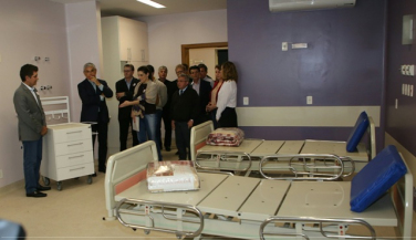 Notícia - Governador projeta HMISC pronto em 60 dias