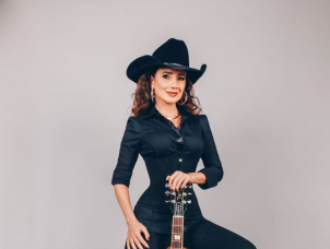 Notícia - Paula Fernandes fará show gratuito em Cocal do Sul