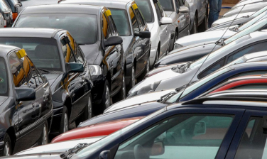 Notícia - Governo Federal publica MP que dá desconto a carros populares 