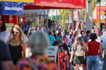 Notícia - Dia do Consumidor: comércio de Criciúma tem ações especiais