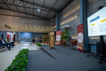 Notícia - Evento aborda assédio moral e saúde mental no ambiente corporativo em Criciúma