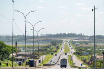 Notícia - Corpus Christi: Mais de 800 mil veículos são esperados na BR- 101
