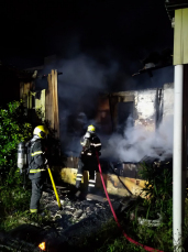 Notícia - Incêndio destrói casa no bairro Imperatriz em Criciúma