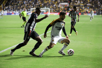 Notícia - Criciúma estreia com derrota em casa pela Série B