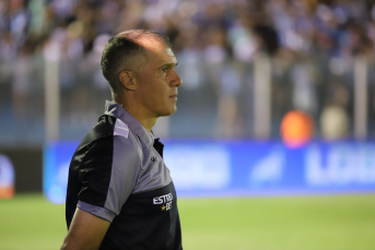Notícia - [Vídeo] Eduardo Baptista avalia vitória como passo da reconstrução do Criciúma