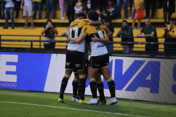 Notícia - Tigre vira o jogo e vence a Ferroviária em casa pela Série B