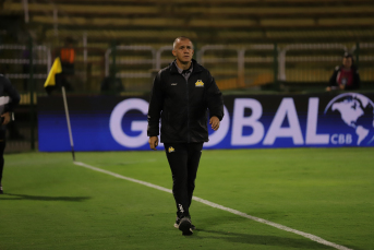 Notícia - “Se acharmos que esse resultado é ruim, já deixamos de sonhar com o acesso”, fala o técnico