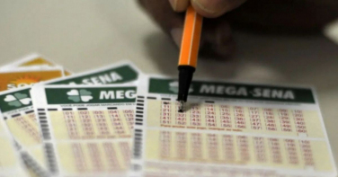 Notícia - Prêmio da Mega-Sena chega a R$ 45 milhões no sorteio desta quinta-feira
