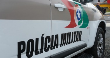 Notícia - Pai é conduzido à delegacia após colocar filho de 10 anos para vender paçocas em Içara