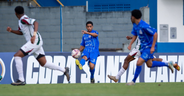Notícia - Caravaggio goleia o Fluminense por 5 a 0 e garante vaga na semifinal da Copa SC Sub-20 