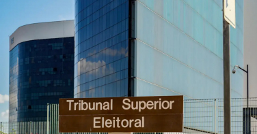 Notícia -  Candidatos ao governo de SC poderão gastar até R$ 9,1 milhões no 1º turno