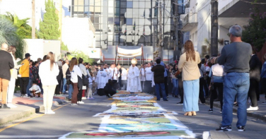 Notícia - Corpus Christi será feriado em Criciúma e outras cidades do Sul de SC; veja lista