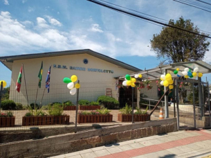 Notícia - Retrospectiva: Diretora da Escola Bairro Bortolotto, de Nova Veneza, fala sobre Rifa da Fazendinha 