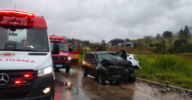 Notícia - Colisão violenta mata mulher e deixa três feridos em Orleans
