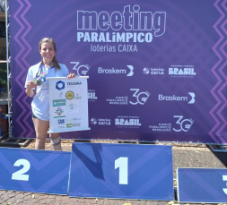 Notícia - Paratleta conquista dobradinha no Meeting de Atletismo em Goiânia