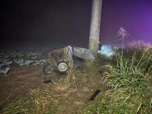Notícia - Grave acidente mata dois homens em Turvo