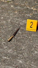 Notícia - Homem mata mãe e irmã e é baleado pela Polícia Militar em Criciúma