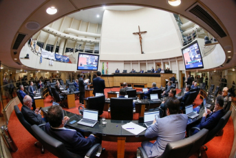 Notícia - [Áudio] Aprovado projeto de Cadastro Estadual de Pessoas em Situação de Rua em SC