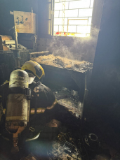 Notícia - Atualizada: Incêndio atinge cerâmica em Criciúma