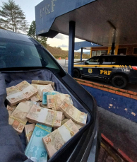 Notícia - Motorista é preso com mais de R$ 123 mil em dinheiro sem procedência 