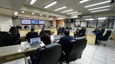 Notícia - Câmara de Criciúma aprova projeto que regulamenta feiras com novo texto