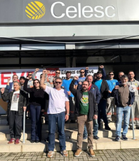 Notícia - Celesc pede fim da greve para retomar negociações com trabalhadores