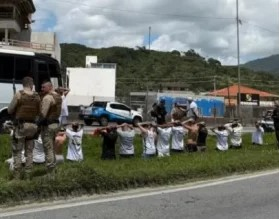 Notícia - Briga entre torcidas interdita a BR-101 em SC: 'Bando de abobado'