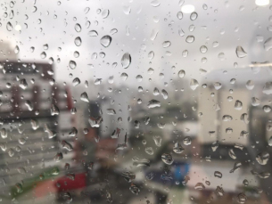 Notícia - Frente fria traz pancadas de chuva para a região nesta quinta-feira