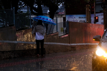 Notícia - Chuva da tarde e expectativa para o fim de semana