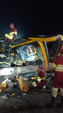 Notícia - BR-101: Acidente com ônibus de turismo deixa uma pessoa morta e quatro feridas