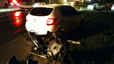 Notícia - Motociclista morre em colisão frontal