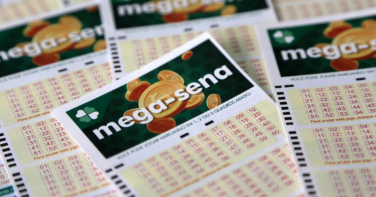 Notícia - Concurso 3031 da Mega-Sena: veja os números sorteados nesta terça-feira (14)