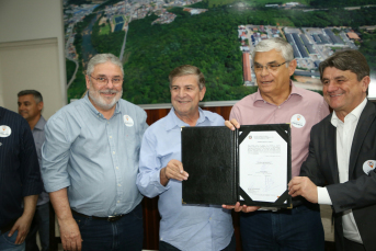 Notícia - Um dia de festa para Orleans e Lauro Müller