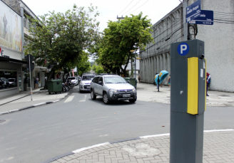 Notícia - ((Áudio)) Moradores de Comerciário e Pio Corrêa se reúnem sobre estacionamento rotativo