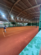 Notícia - Decisão em quadra: finais do T&F Experience Tênis agitam domingo em Tubarão