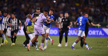 Notícia - Confusão no clássico mineiro entra para a história e quebra recorde de 70 anos