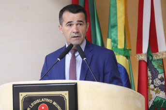 Notícia - Mudança na Lei Orgânica para impedir contratos entre prefeitura e familiares de servidores