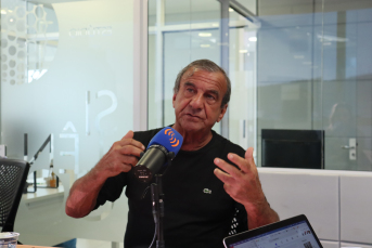 Notícia - [Áudio] Professores consideram contraposta de reajuste salarial 
