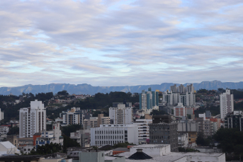 Notícia - Segunda-feira começa com frio e sol no Sul de SC, mas chuva ganha força ao longo da semana