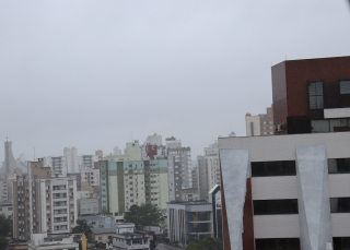 Notícia - [Áudio] Criciúma mantém tempo nublado, mas chuva diminui