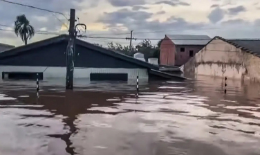 Notícia - Frente fria trará mais chuva ao RS