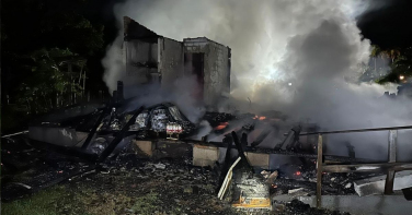 Notícia - Incêndio destrói casa de madeira em área rural de Criciúma