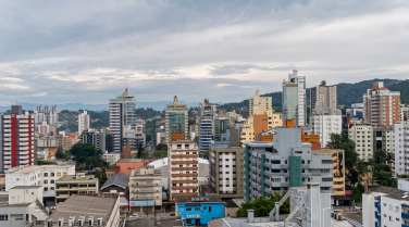 Notícia - Chuva se aproxima e deve atingir Criciúma já durante a tarde desta terça-feira