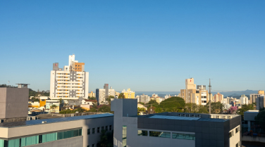 Notícia - Calor de até 36°C dá lugar a chuva e frio intenso no Sul de SC