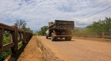 Notícia - SC-108 pode ter máquinas na pista em setembro, mas licitação ainda trava retomada