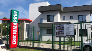 Notícia - Criciúmaprev mantém cotas em fundo ligado ao Banco Master e diz ter recuperado 70% do investimento