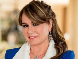 Notícia - Ex-atriz global Suzy Camacho é indiciada por desviar R$ 42 milhões de ex-marido idoso