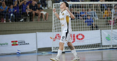 Notícia - Criciúma Futsal vence a primeira na Série Ouro com virada sobre a Apaff/Floripa