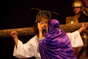 Notícia - Semana Santa: veja a programação das missas, procissões e vigílias na região